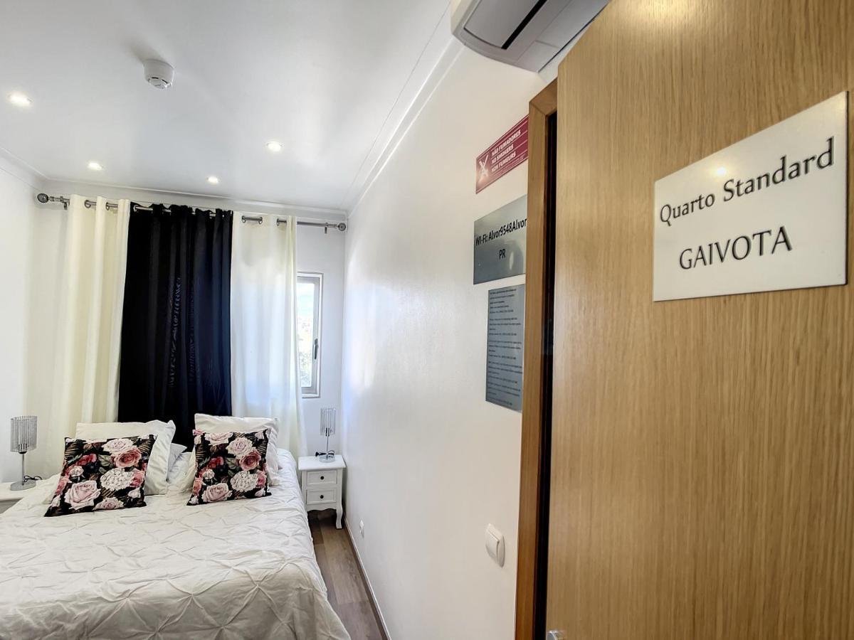 Bed And Breakfast Summer Cascade Pequeno Almoco Incluido Alvor Exterior photo